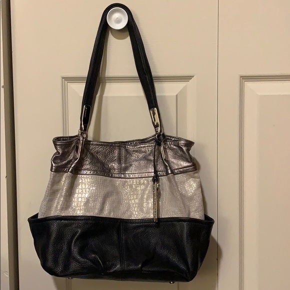 B Makowsky Silver Black & White Shoulder Bag - Picture 1 of 8